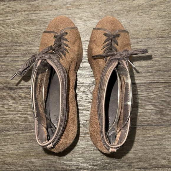 Joie I Will Survive Wedge Bootie - Picture 5 of 9